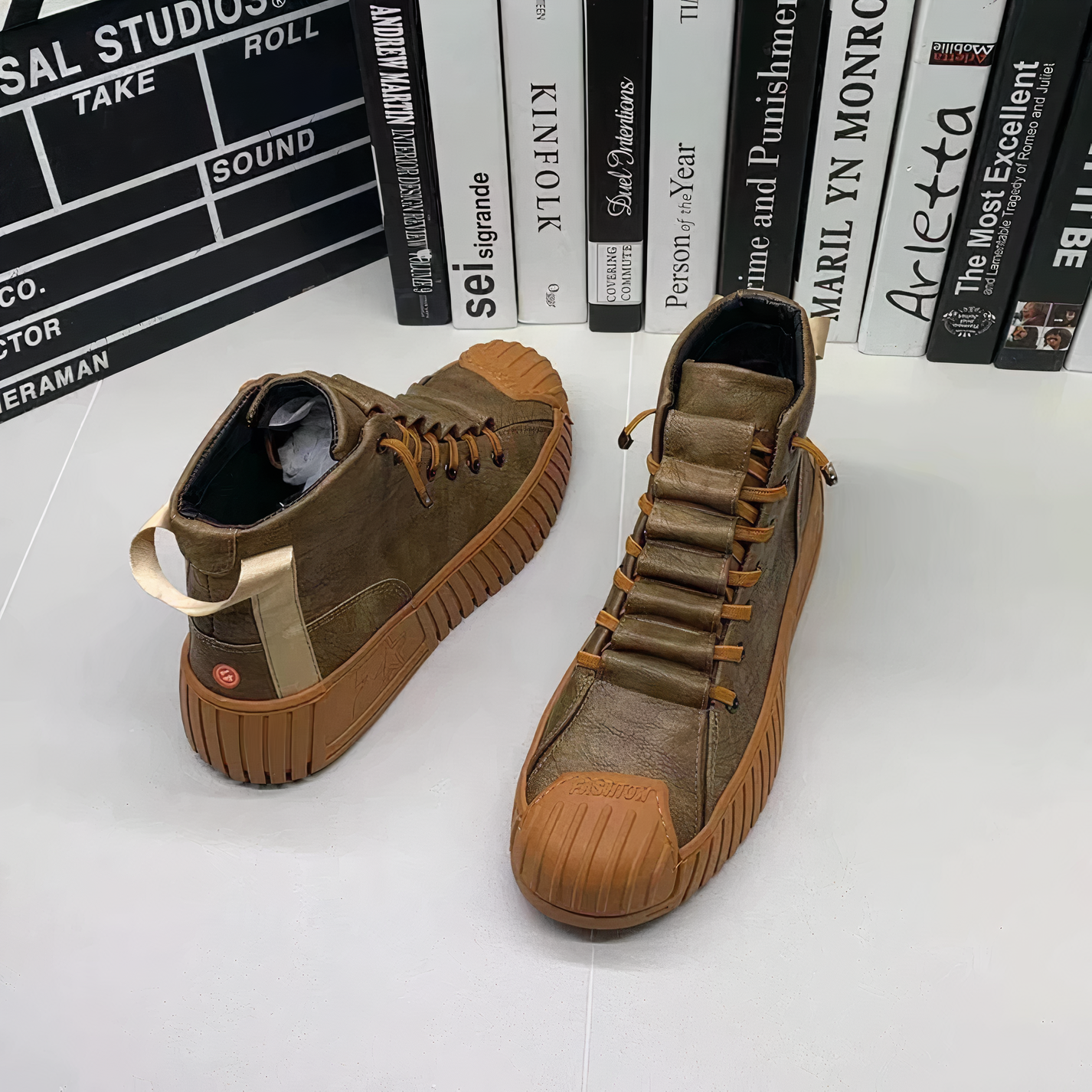 Men's leather-like high-top sneakers with lace closure and flat rubber outsole