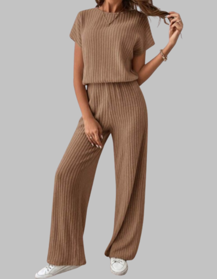 Women's casual ribbed two-piece set with short-sleeve top and wide-leg trousers
