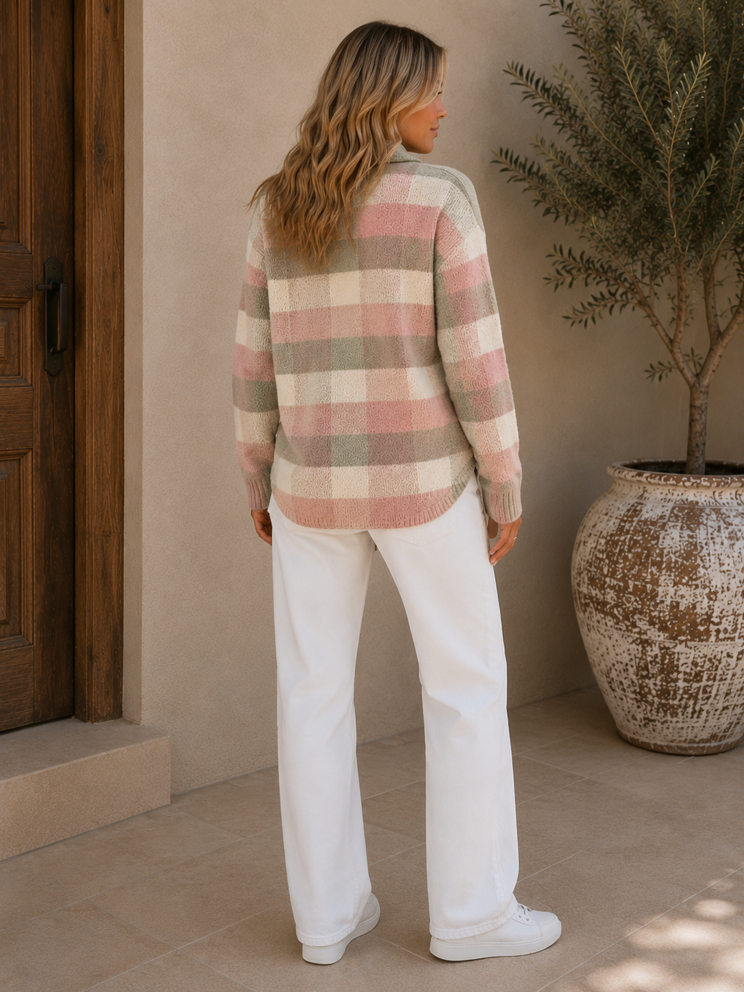 Women's cotton-blend plaid knitted cardigan with front button closure and classic collar