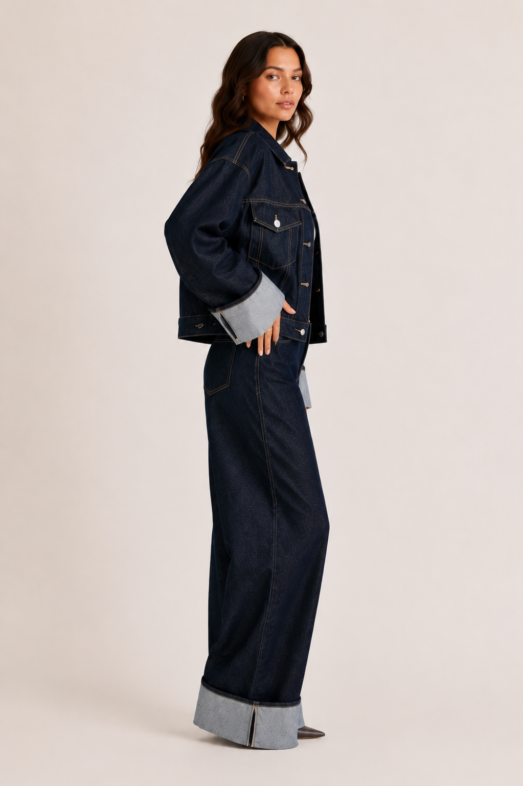 Denim set with cropped jacket and wide-leg jeans for women