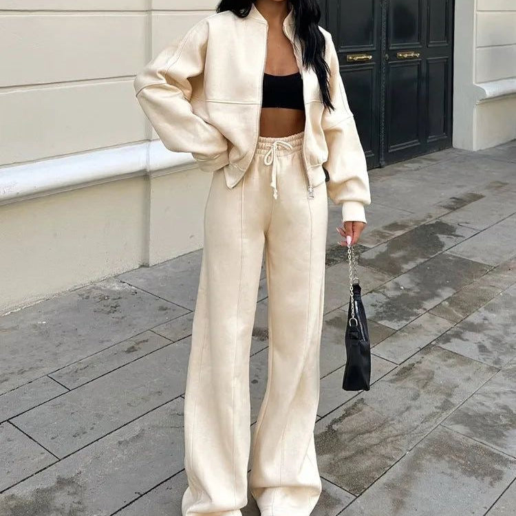 Zip-jacka och byxor i mjukt fleecematerial