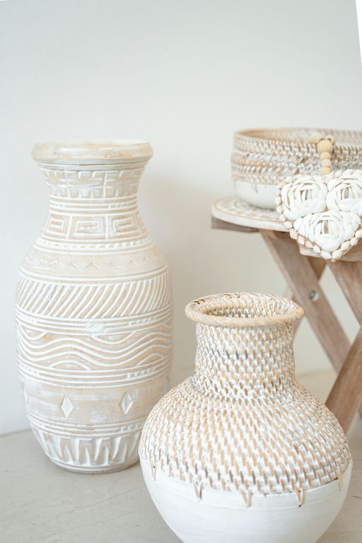 Handgjord keramikvas med flätstruktur för hemmet