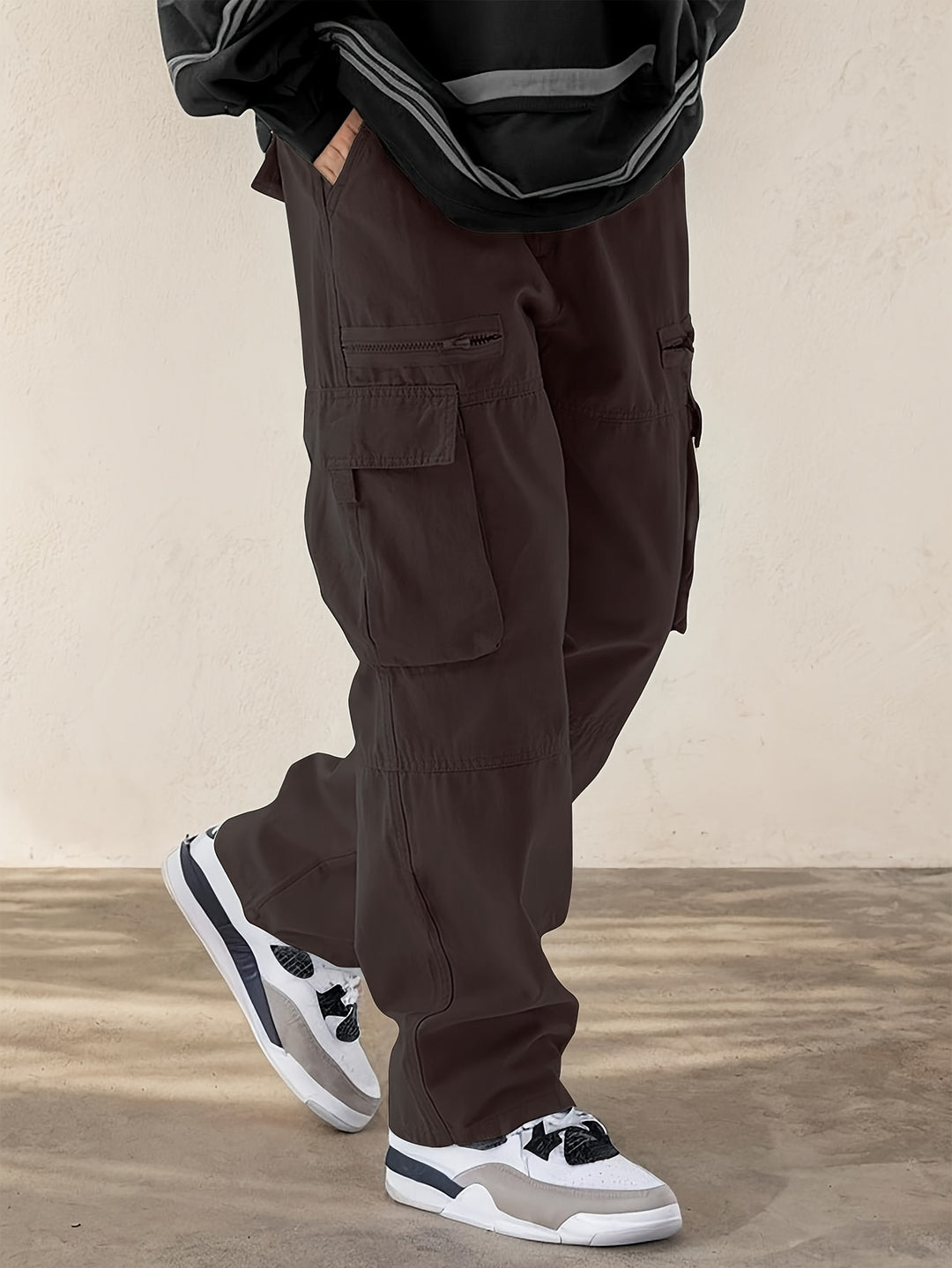 Herrbyxor i bomullsblandning med rak passform och cargofickor