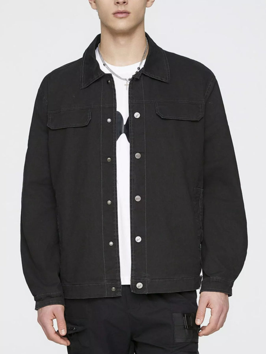 Men's casual utility jacket with structured collar and front button closure