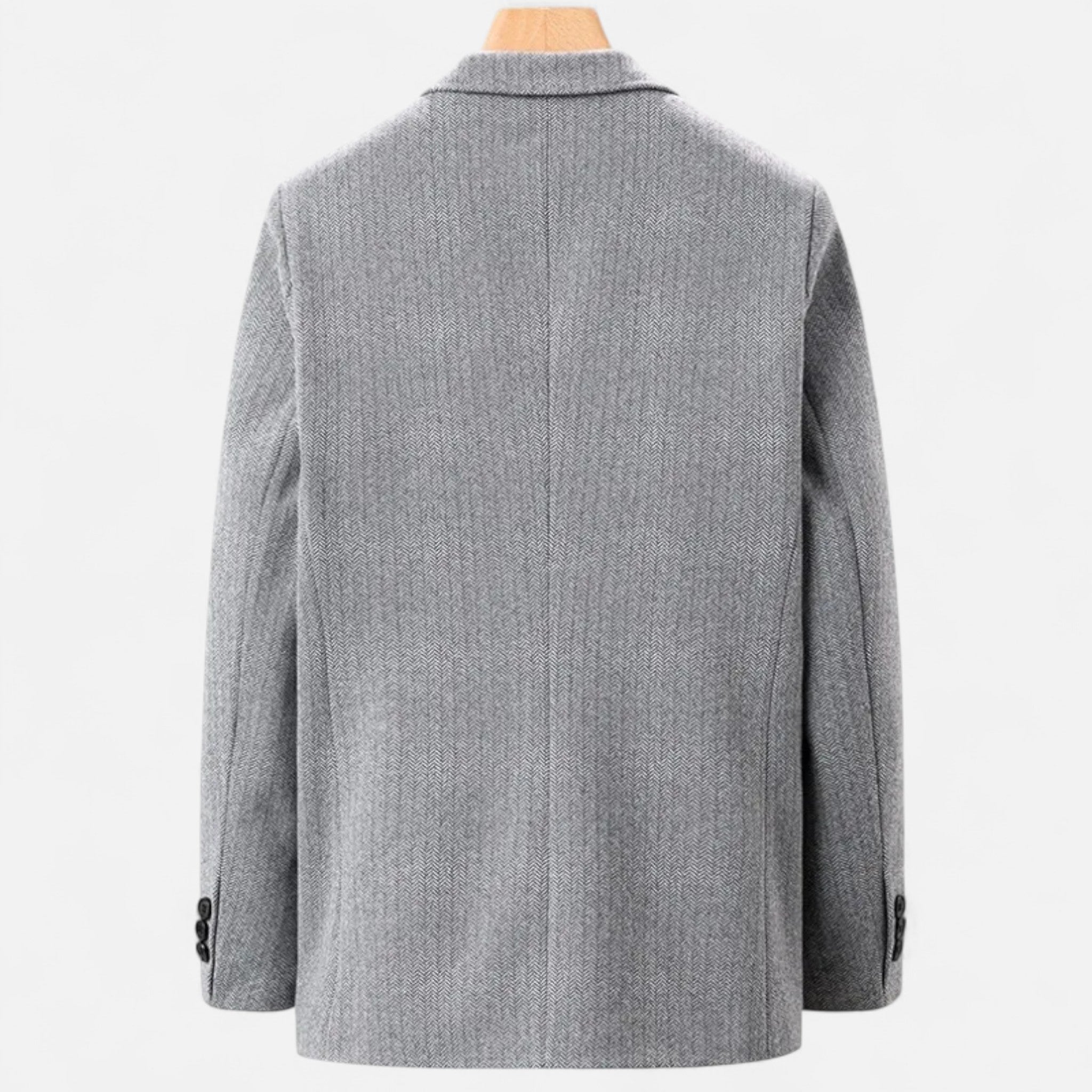 Men's regular-fit textured jacket with clean cuffs and structured fit