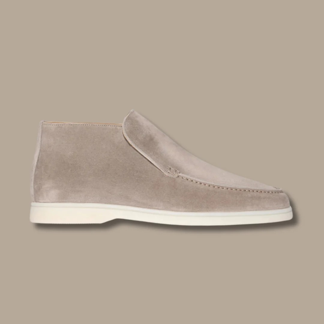 Herrsneaker i slip-on-modell med mockaimitation och gummisula