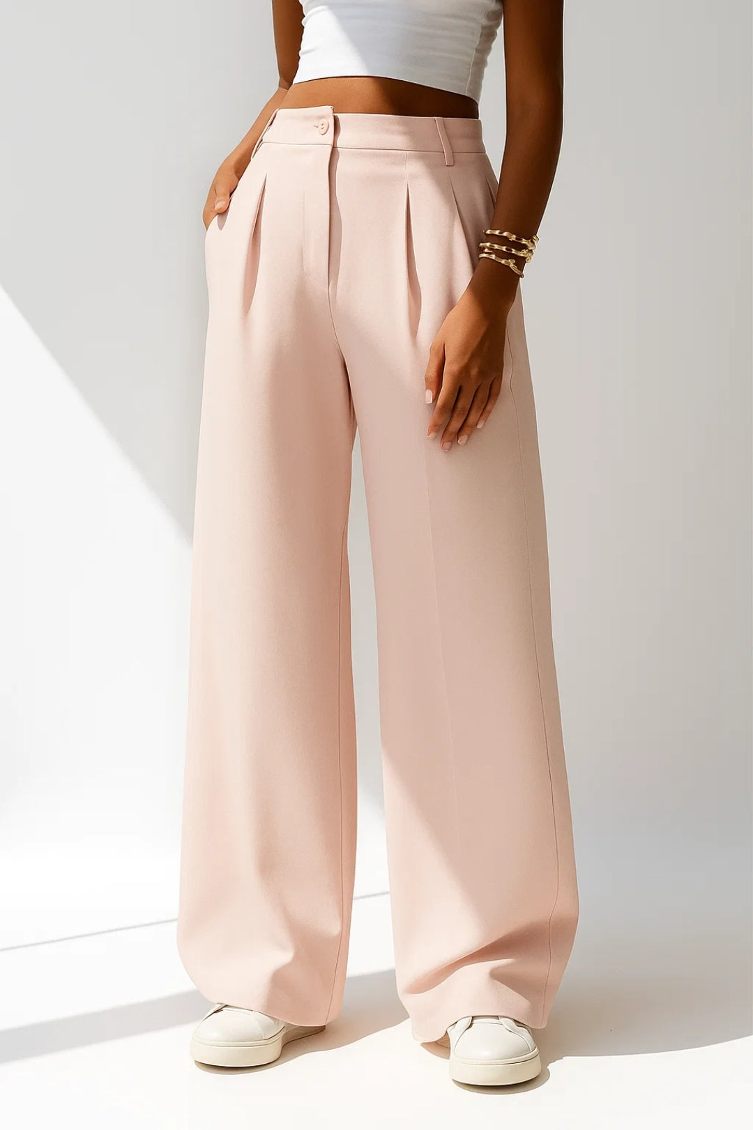 Vävda dambyxor med hög midja, veck framtill och vida ben i hellängd