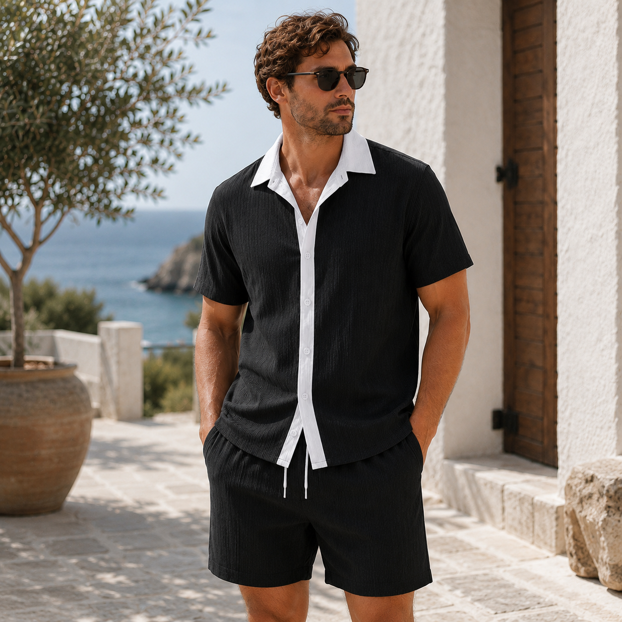 Men's striped two-piece outfit for vacation wear