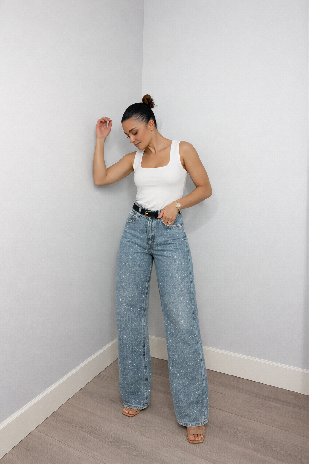Women's full-length wide-leg jeans with subtle glitter denim finish