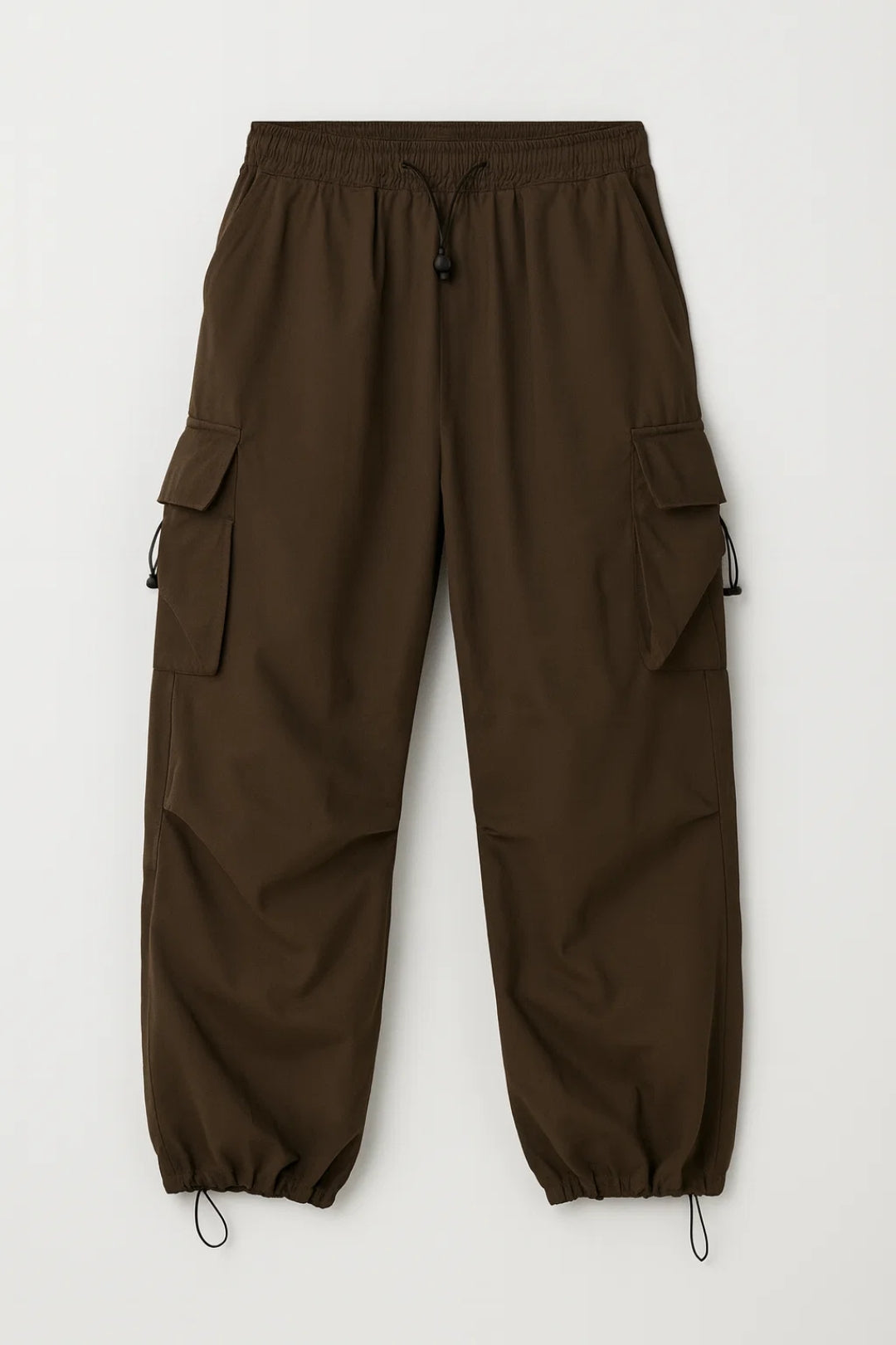 Avslappnade herr-cargobyxor med cargofickor och förstärkta sömmar