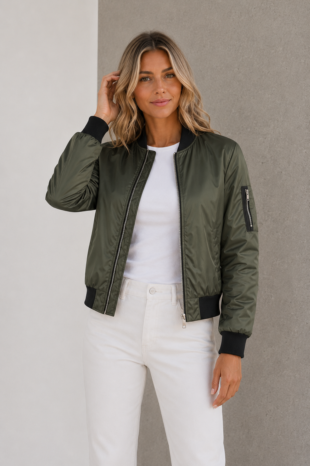 Classic bomber jacket with Long Sleeves