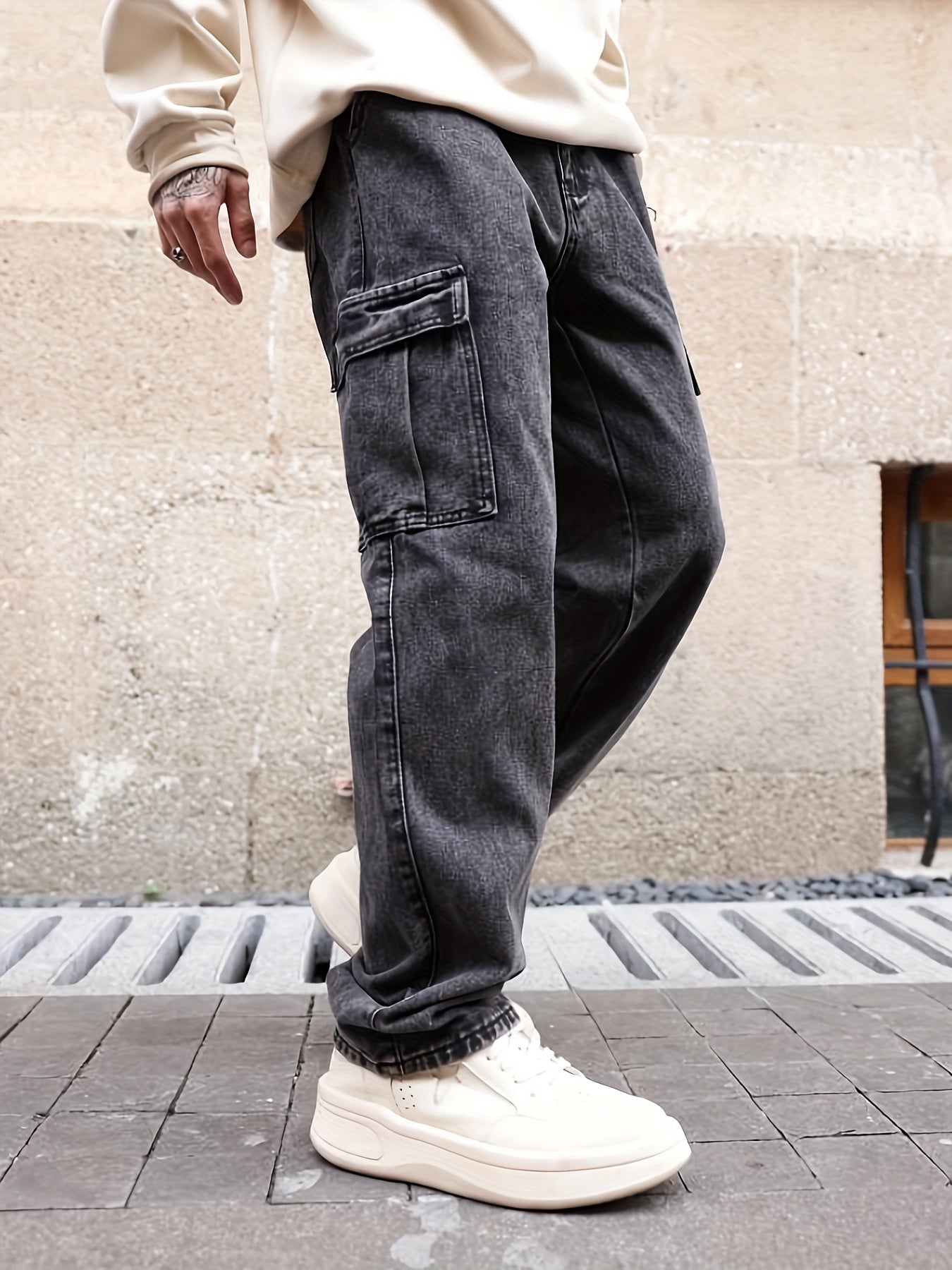 Lösa Cargo Jeans för Män – Hållbar Denim med Flera Fickor, Avslappnad Passform och Hel Längd