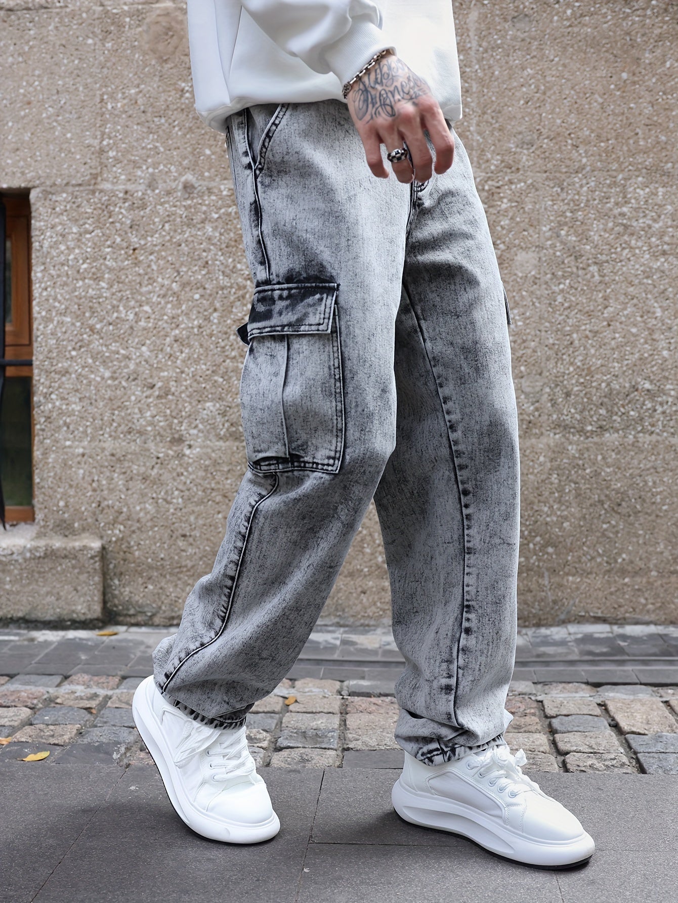 Lösa Cargo Jeans för Män – Hållbar Denim med Flera Fickor, Avslappnad Passform och Hel Längd