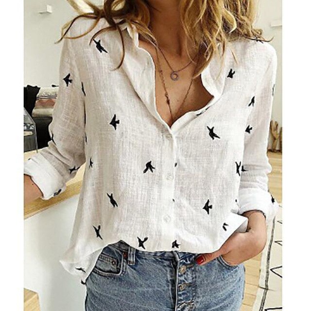 Long-sleeve women's linen-blend shirt with open collar and front button closure