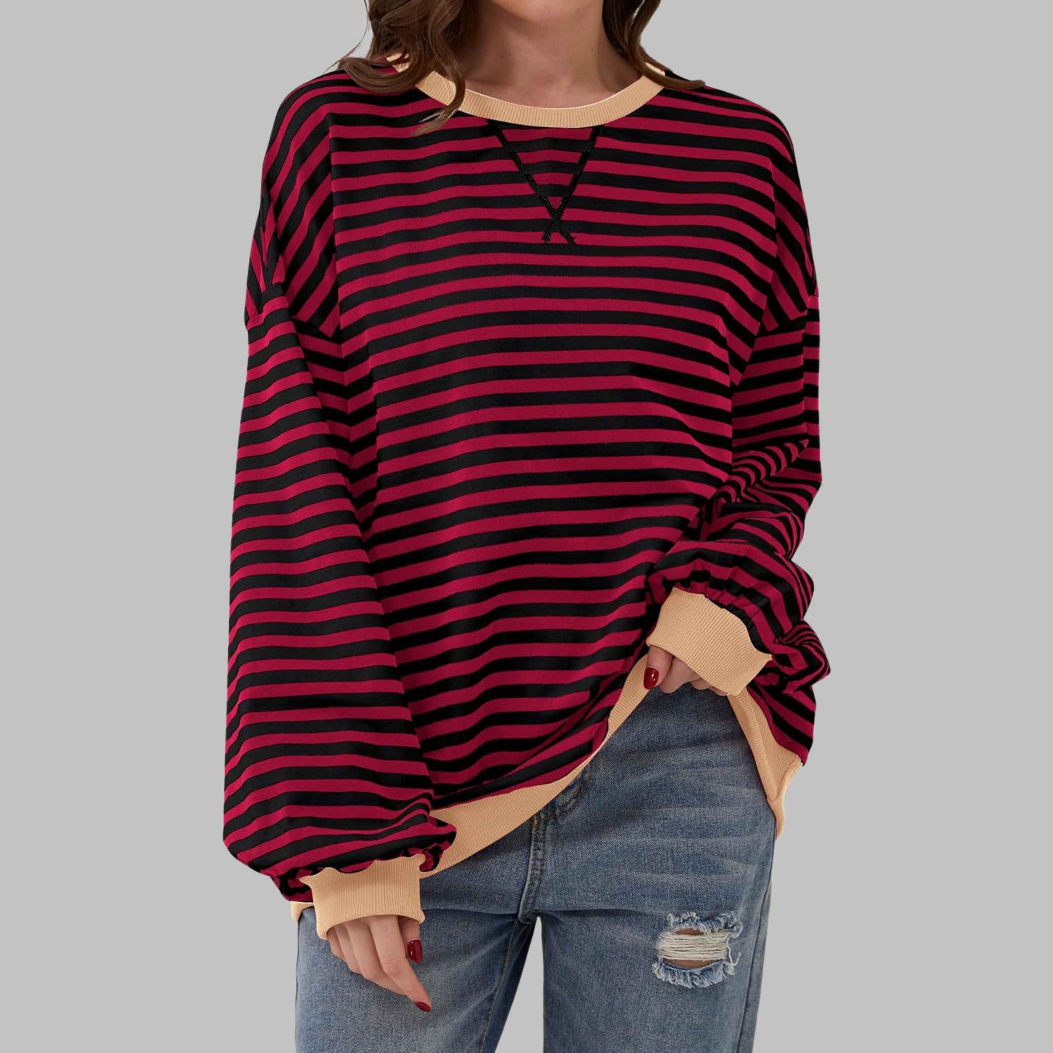 Women's oversized sweatshirt with stripe pattern and contrast cuffs, relaxed fit and round neckline