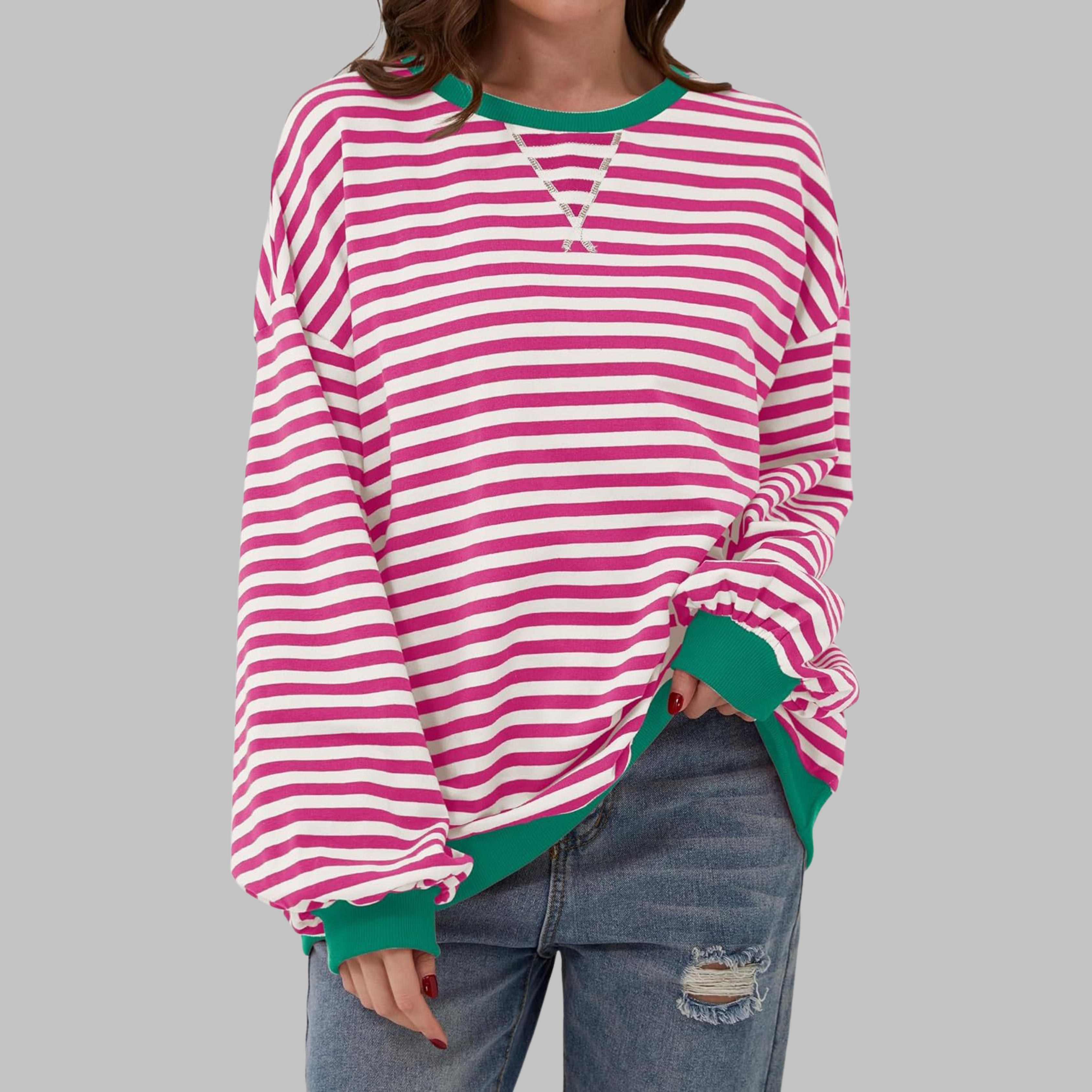 Women's casual striped sweatshirt with contrast hem and cuffs, oversized silhouette and round neck