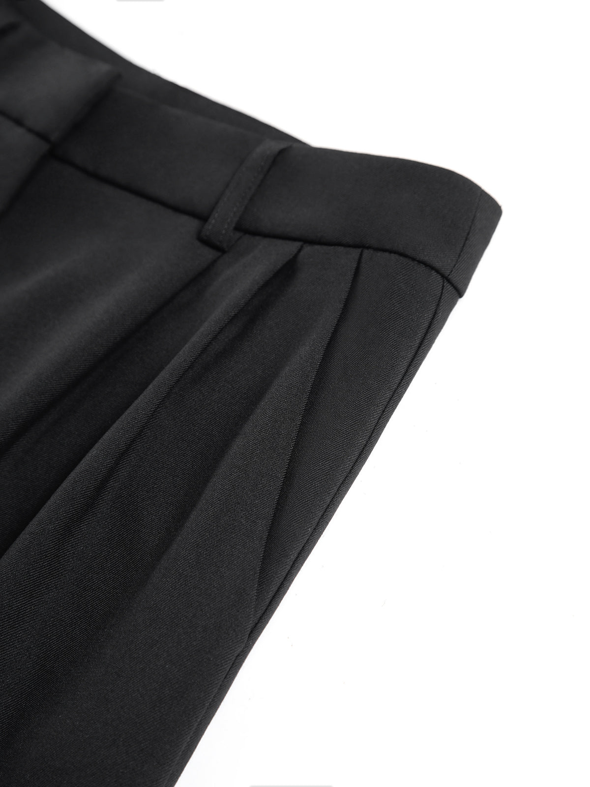 Women's wide-leg trousers styled for a polished everyday look